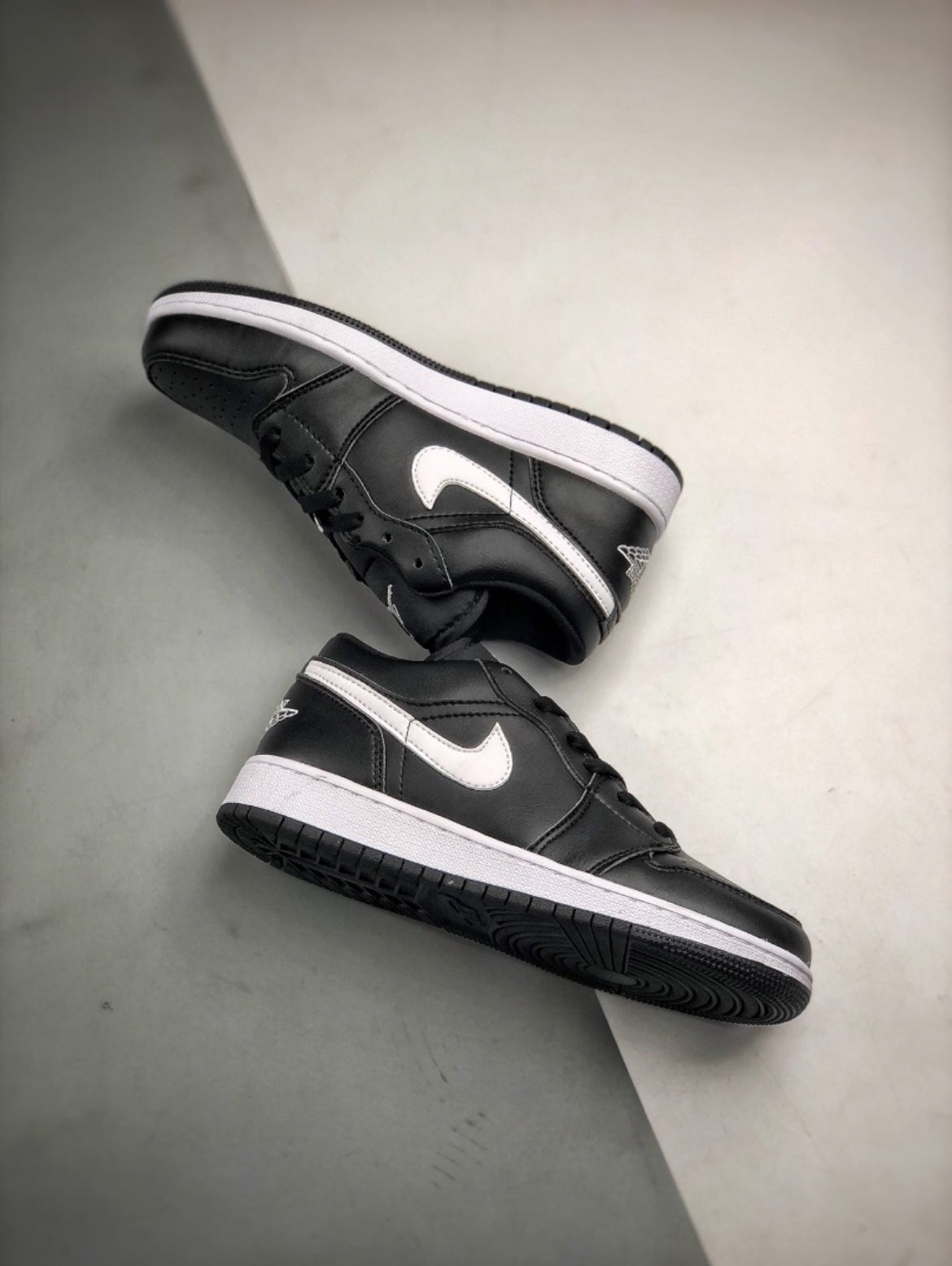 Air Jordan 1 Low supplier